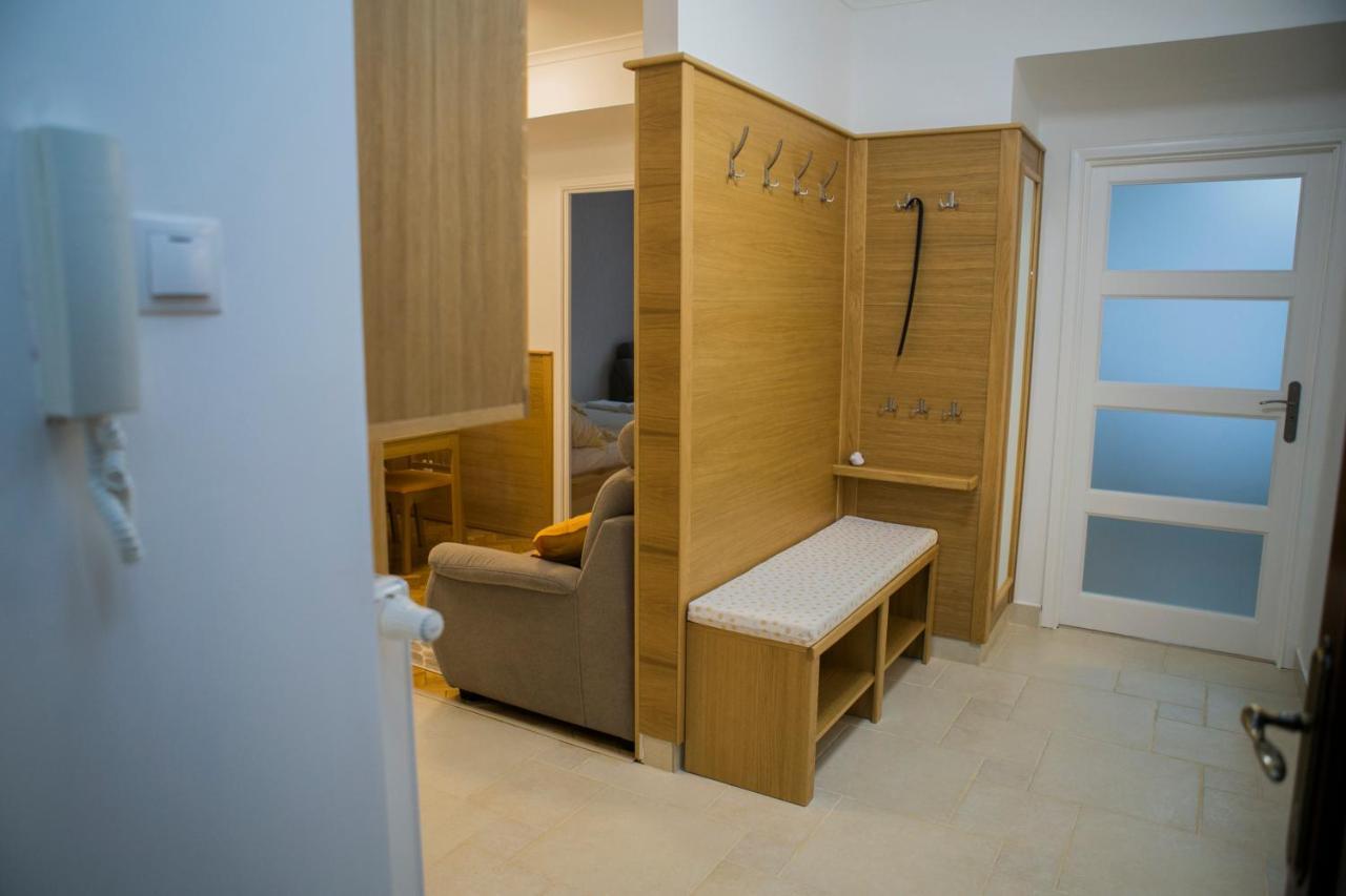 Vicente'S Apartment Еґер Екстер'єр фото